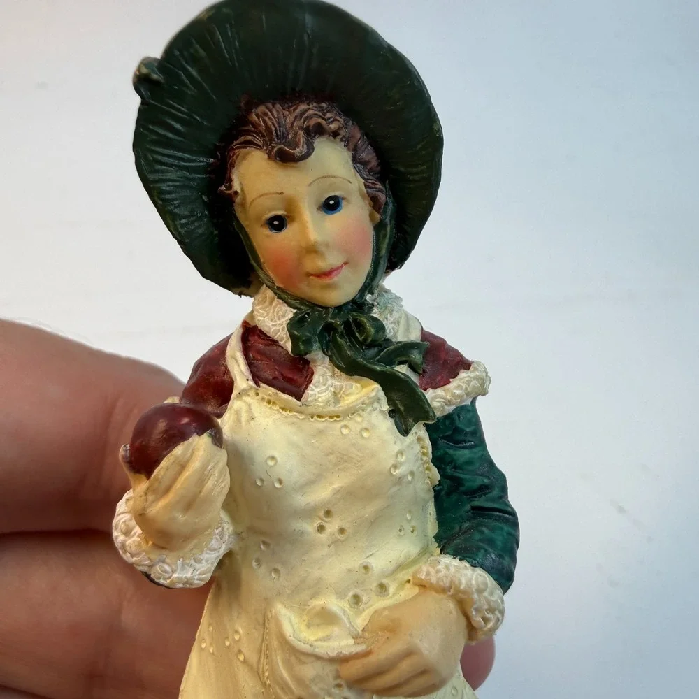 Mervyns? Village Square Christmas Figurine Women w‎ Apron Apple Green Hat